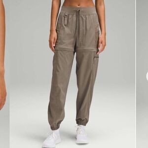 Lululemon Convertible High-Rise Hiking Jogger WovenAir in Nomad